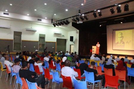 رسائل من القلب تنثر في عنان السماء لتخلد ذكرى أسد النقب 